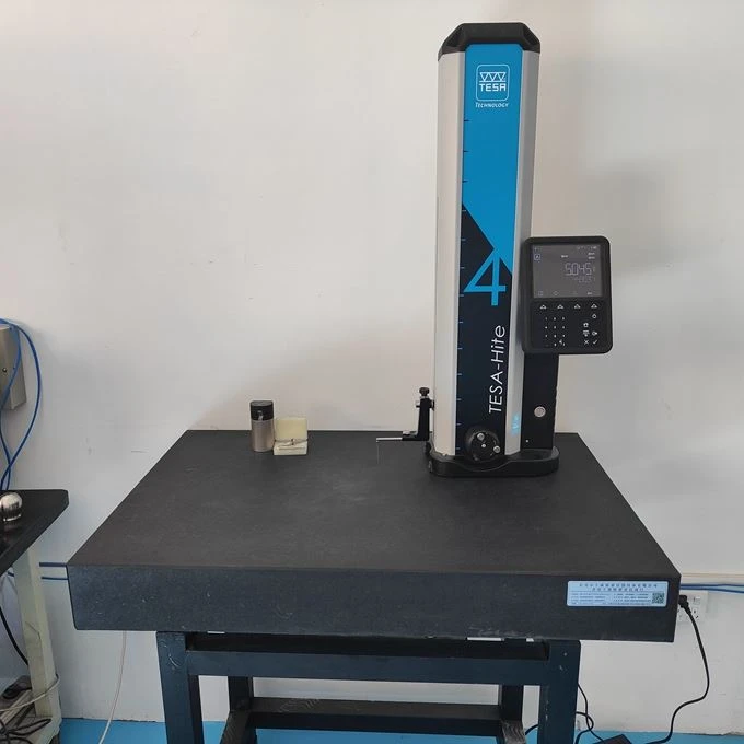 Height gauge 1.jpg Height gauge 1.jpg